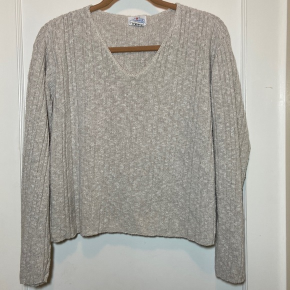 Medium Distinctive Sportswear Cream Pull- on Sweater - Picture 6 of 12
